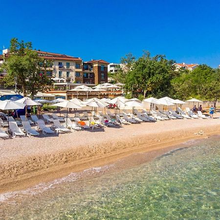 Blue Waves Resort Malinska Exterior foto