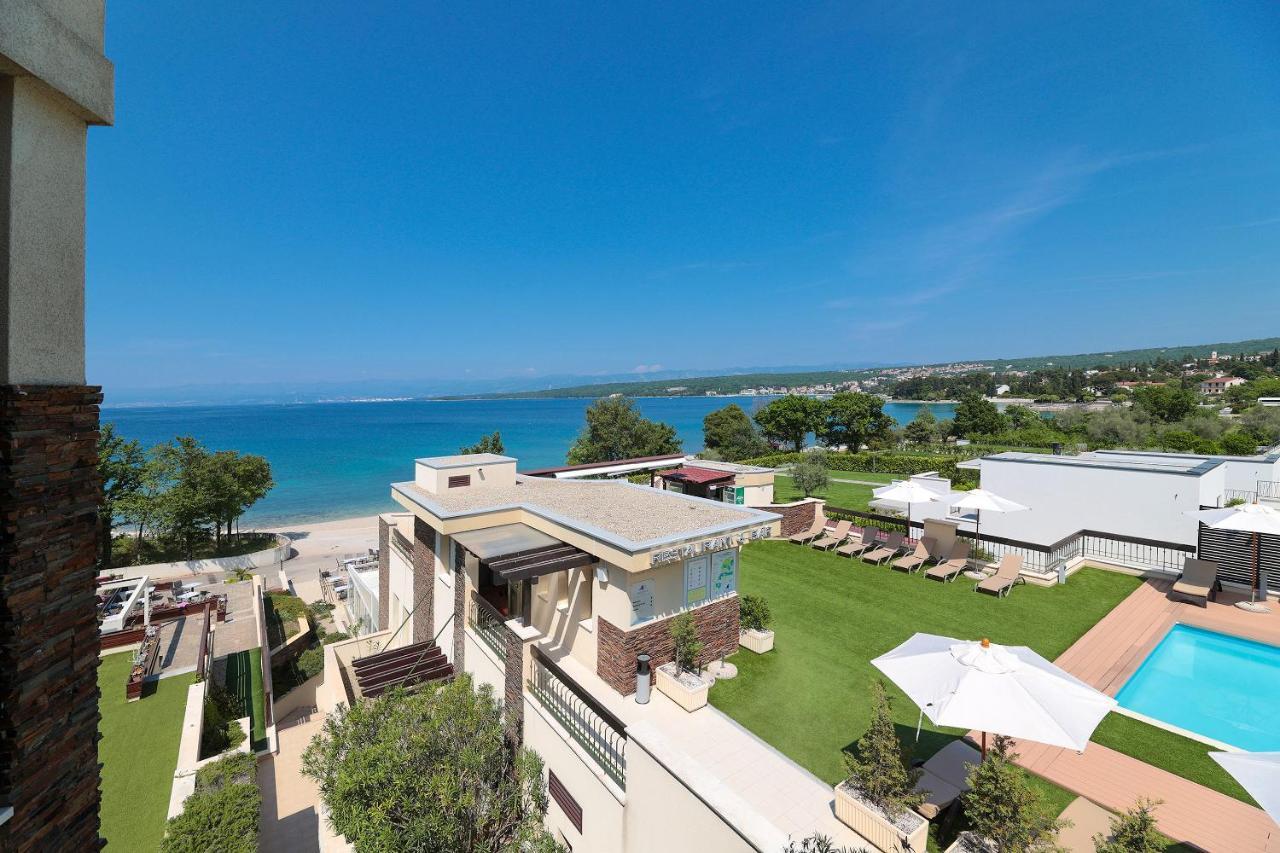Blue Waves Resort Malinska Exterior foto