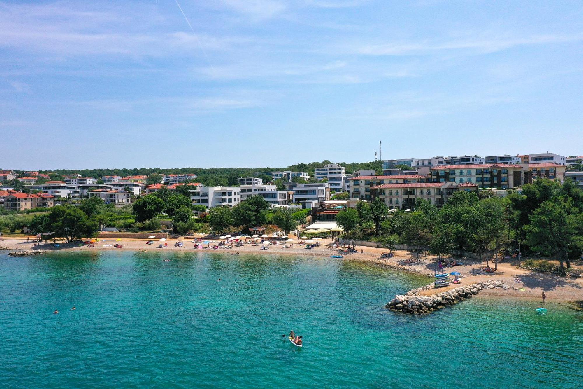 Blue Waves Resort Malinska Exterior foto