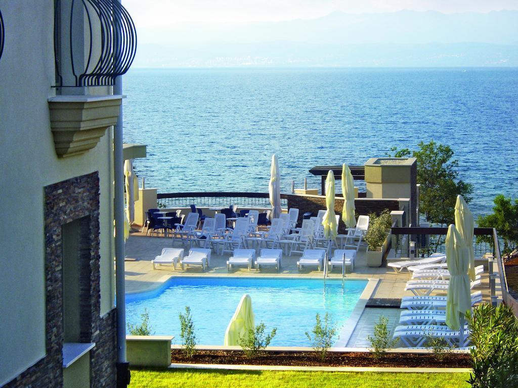 Blue Waves Resort Malinska Exterior foto