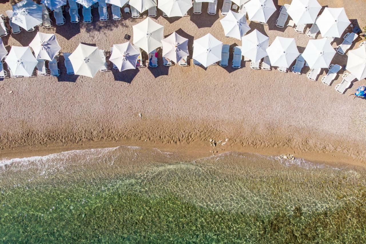 Blue Waves Resort Malinska Exterior foto